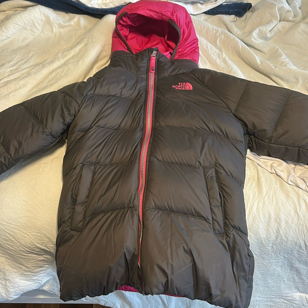 Kids north face jacket - almost new - worn 3 times
